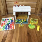 VTG Fisher Price 1971 Little People Play Family School House #923 w/ Accessories