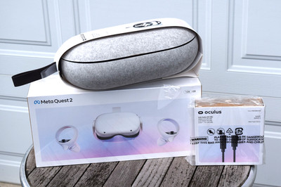 Meta Quest 2 128GB VR Headset Sealed w Oculus Link Cable Carrying Case Bundle