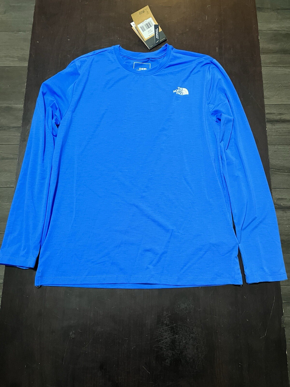 The North Face Men’s Medium Blue Logo Classic Fit Long Sleeve Tee
