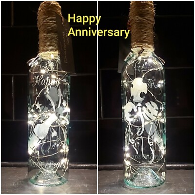 Auslaufmodell Leucht Klarsichtflasche. Happy Anniversary, Champs, Luftballons. Akku