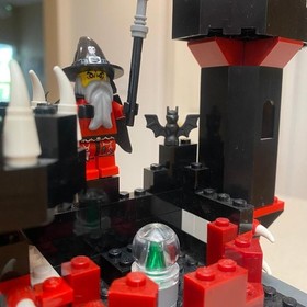 LEGO  Castle Skeleton Tower 7093  Some Minifigures Wizard Dragon Manual Box READ