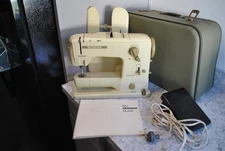 Bernina Beige Record 730 Vintage Sewing Machine With Pedal table manual