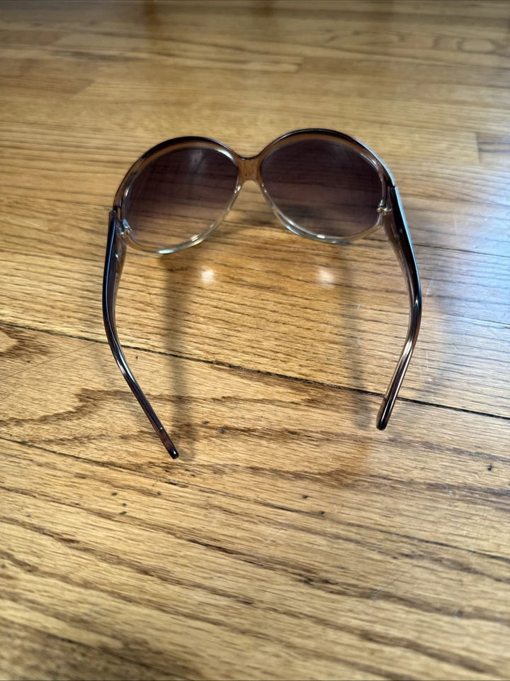 Gafas de sol Vera Wang Luxe Runway 7 marrón hechas en Japón (215/285) Foto 4 de 4