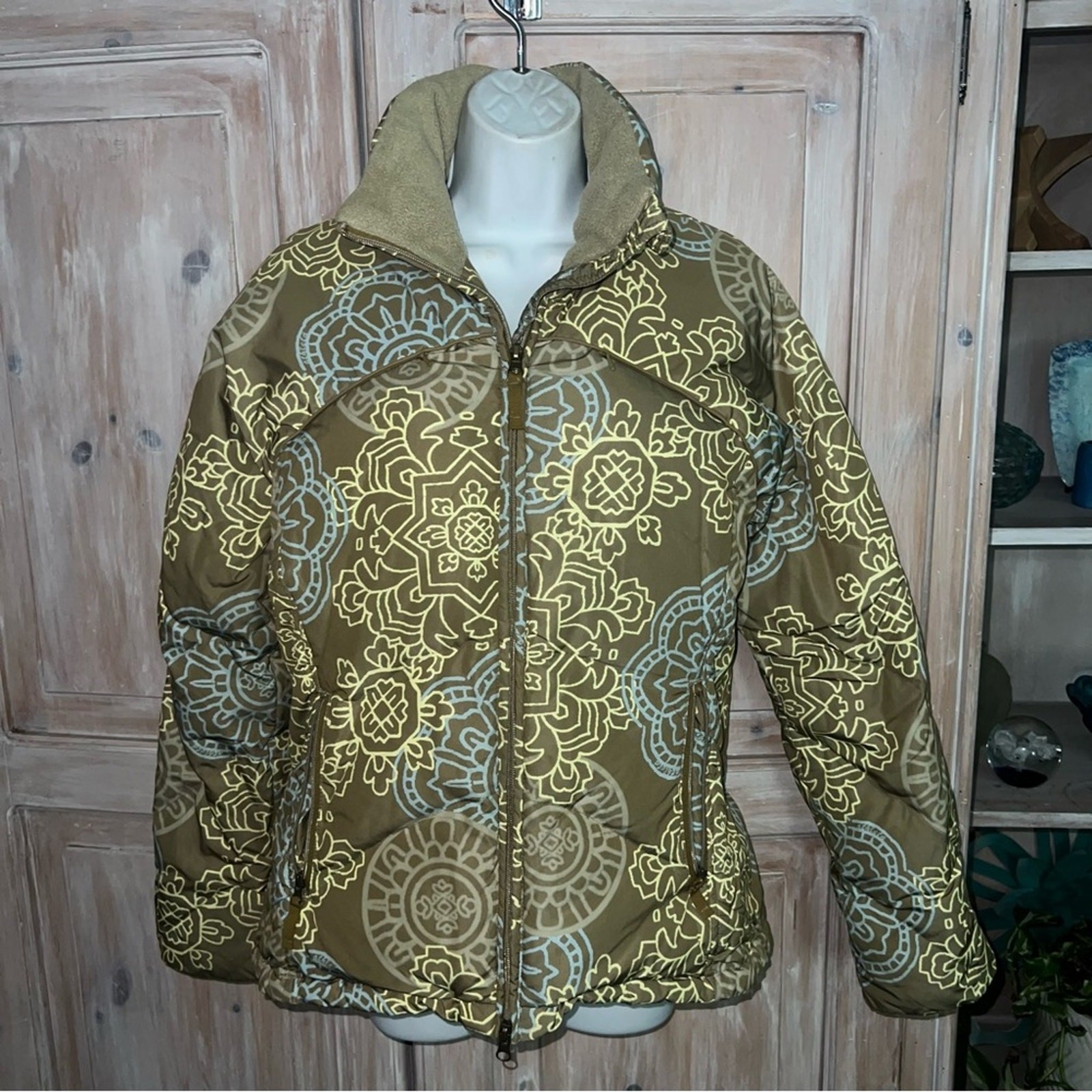 Athleta Goose Down Winter Jacket Women’s Medium - image 4