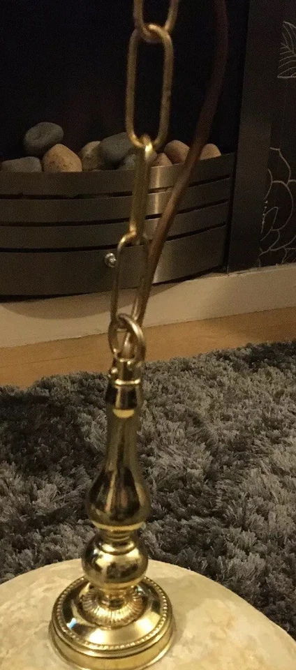 ART DECO/RETRO STYLE CREAM CEILING SHADE AND BRASS FITTING - Image 2 of 4