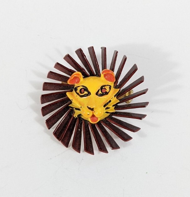 Dandy lion Head Flower Brooch - Dandelion novelty pun Vintage Pin