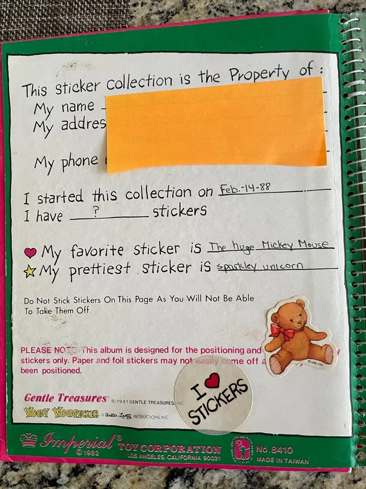 Álbum de pegatinas vintage de los 80 RARO con pegatinas - Lisa Frank, Los Pitufos, Hello Kitty MÁS Foto 3 de 4