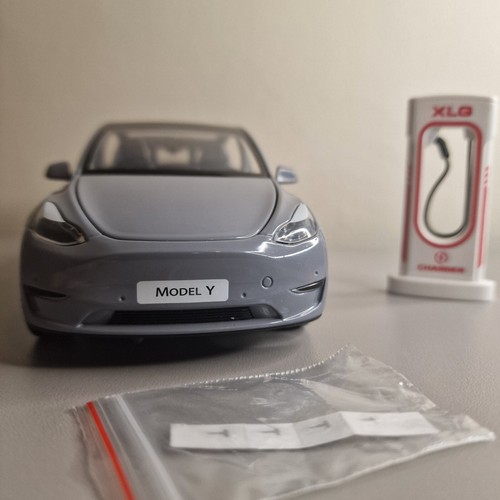 1:25 Tesla Model Y Die cast Car Scale Metal Vehicle Collectible Toy Lights Sound - Picture 3 of 10