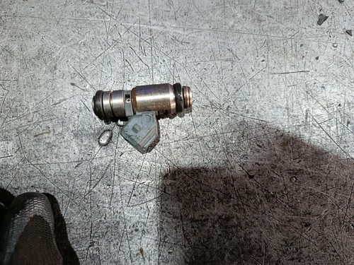 1x Einspritzdüse Fiesta V JD3 1.3 1,3 44kW 60PS  IWP119 Original Düse