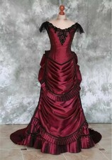 Burgundy Gothic Wedding Dresses Vintage Beaded Lace-up Back Victorian Bustle
