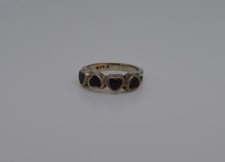 ARTISAN STERLING SILVER AND BLACK ONYX INLAY HEARTS RING SIZE 6