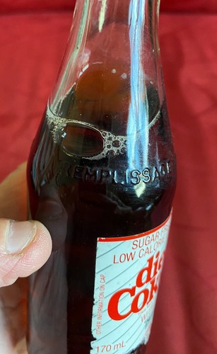Coca Cola 1970s Sugar Free Diet Coke NutraSweet French-Canadian Bottle Full - Picture 9 of 11