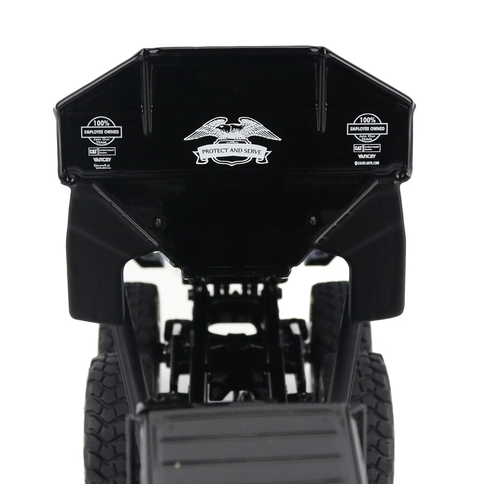 Шарнирный грузовик CAT 745 с патриотическим украшением, Brent Scarborough - Изображение 3 из 4