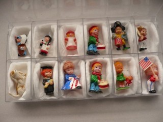 12 Ü Ei Altfiguren aus D verschiedene Figuren 1 aus den 1970