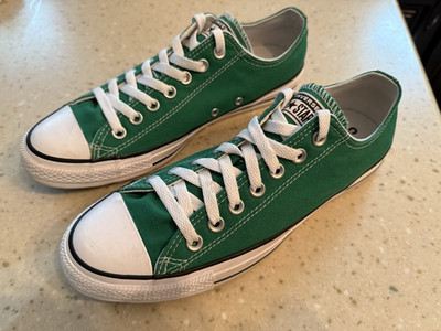 CONVERSE Chuck Taylor GREEN All-Star  Low-Top Shoes Men's Size 9  - Women's 11