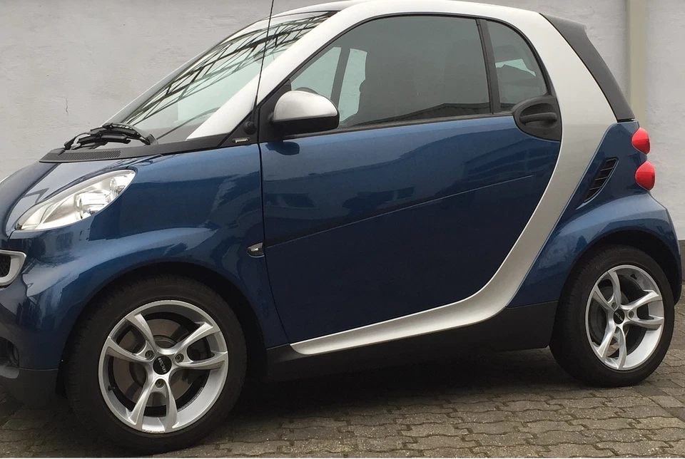 Oxxo Trias smart fortwo 451 silber Alufelgen 15 Zoll Ganzjahresreifen Vredestein - Bild 2 von 4
