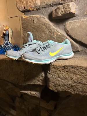 Size 6 - Nike Flex Supreme TR 4 Gray W