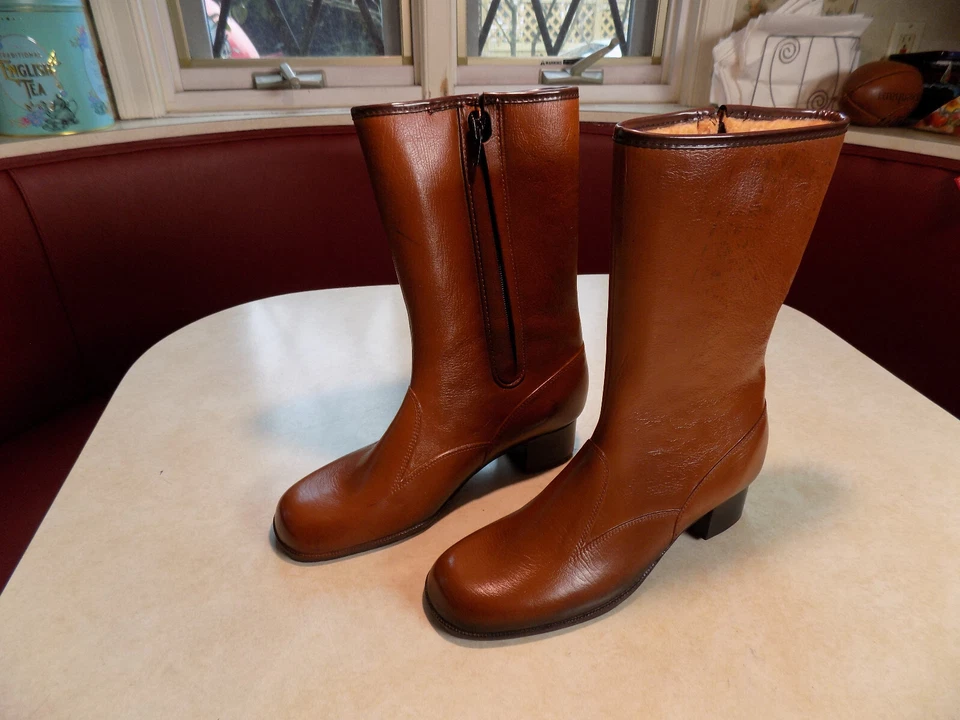 Waterproof RETRO FAB Boots Brown sz 7 USA Moulded Construction Lined 1.25" Heels - Image 3 of 4