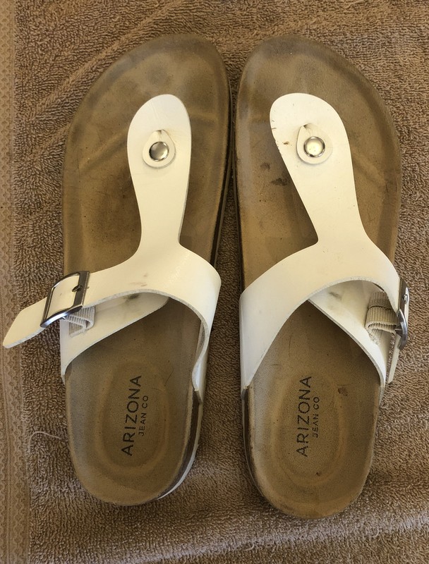 ARIZONA JEAN CO. Women’s White Slip On Slide Sandals “Birks Dupes”Size 10