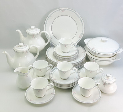 Royal Doulton Nelke Abendessen & Tee Artikel - einzeln verkauft - Vintage