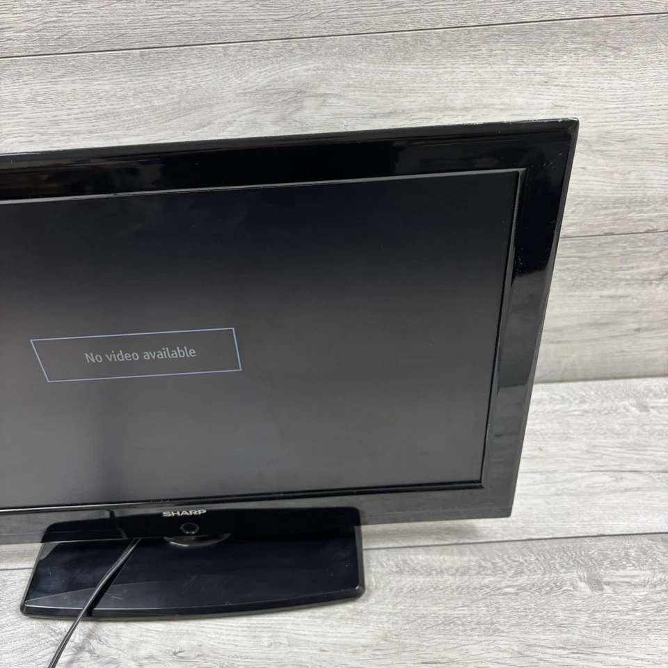 Sharp LCD Colour TV 22 Inch With Remote Model - lc-22le510k - Image 4 of 4