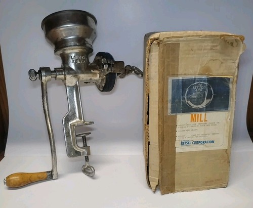 Retsel Little Ark Manual Crank Stone Mill Grist Flour Cereal Grain Vintage W/Box