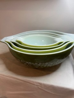 VINTAGE Pyrex Spring Blossom Crazy Daisy Nesting Mixing Bowl Set 441 444