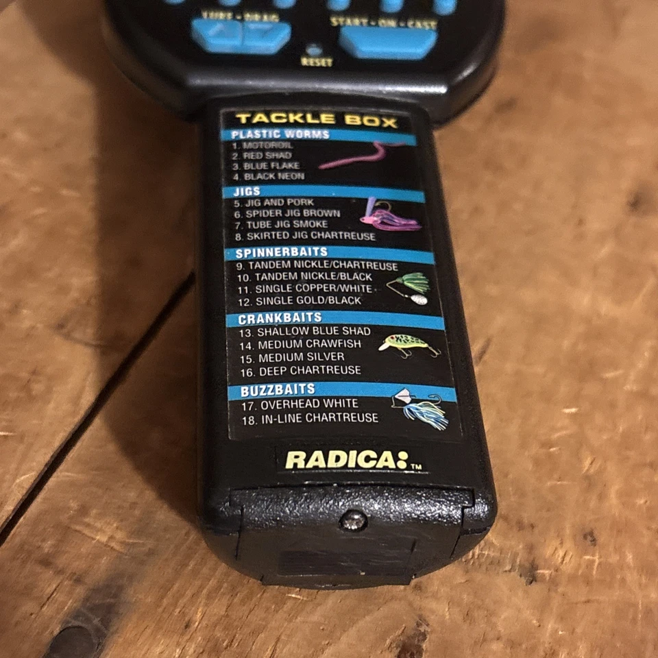 Juego de pesca electrónico portátil Radica Bass Fishin ¡PIEZAS! Solo alimentación Foto 4 de 4