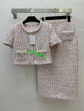 pink tweed pearl neck and buttons slim short ...