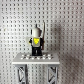 Vintage Lego 6075 375 Black Knight Minifigure Rare Grey Helmet EUC