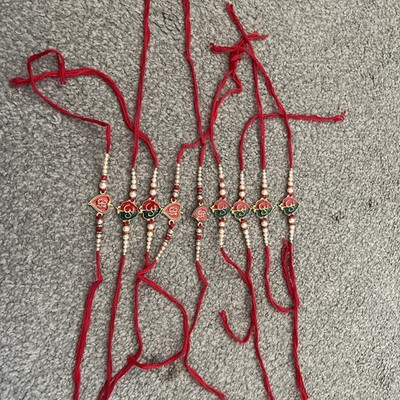 10 Stck. Set Rakhi Faden Armband AUM Perle Raksha Bandhan KEINE ANGEBOTE ENDPREIS