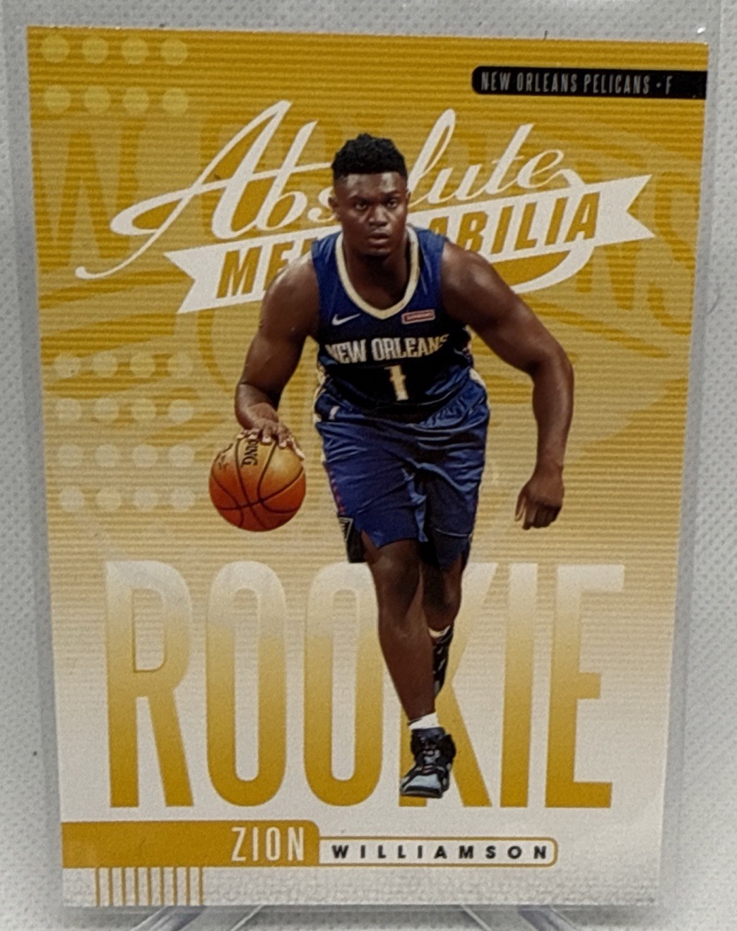 2019-20 Panini Absolute Memorabilia - Rookies Yellow Zion Williamson #1 (RC)