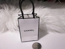 Chanel mini bag paper shopping style w/handles Black & white collectors Cute!