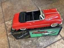 Vintage Voiture Buick Standard Sedan Friction Powered Toy Car Red