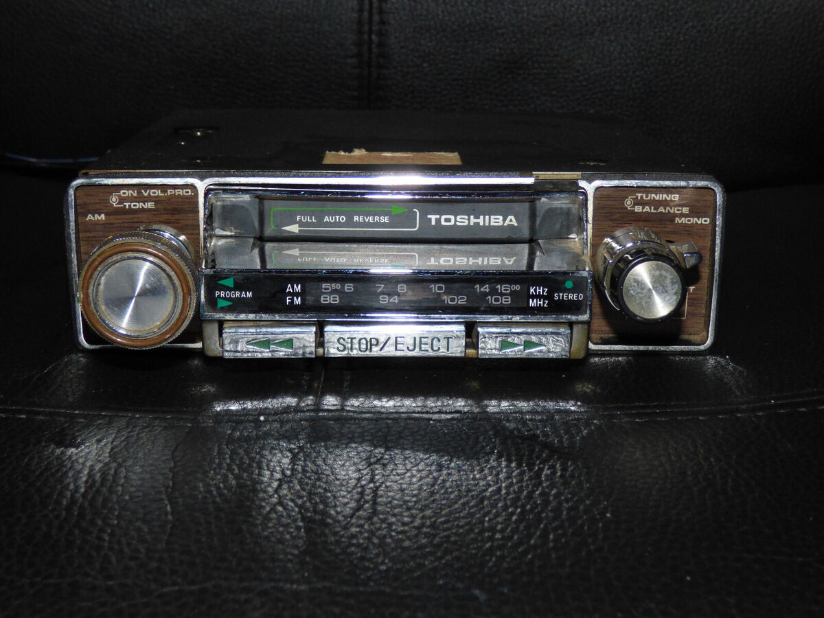 VINTAGE TOSHIBA CAR STEREO RADIO CASSETTE TESTED VERY RARE VINTAGE TOSHIBA CAR STEREO RADIO CASSETTE TESTED VERY RARE