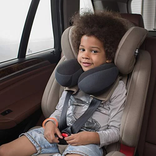 Toddlers head flops top forward in car seat