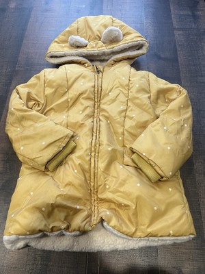 Me Jane Mini polka dot hooded puffer coat in a mustard yellow color Size 4T
