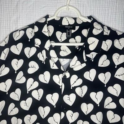 Men s XXL Black White Broken Heart Print Valentine s Short Sleeve Button Down