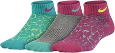 NIKE 3-Pairs Girls Graphic -Green Red, Gray - Ankle Socks - Youth Medium 3Y -5Y