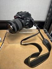 nikon d5100 camera with Quantaray 52-210mm Bag/Charger/Batteries