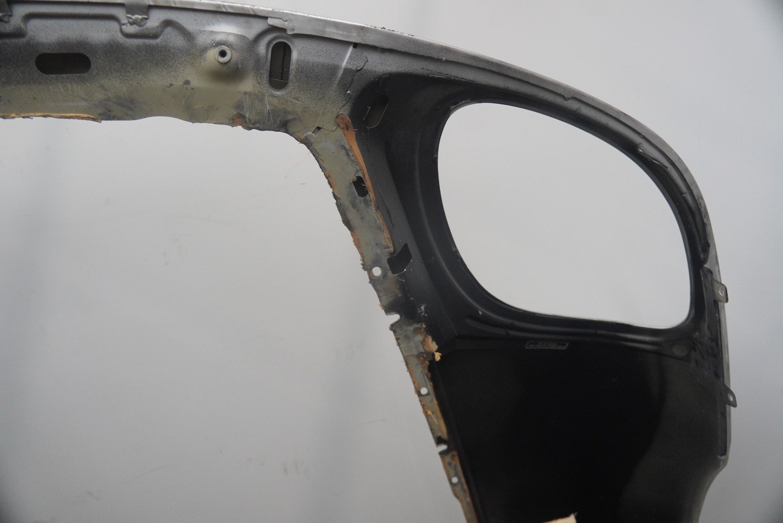 Front Fender Nose Cone Clip Wing Panel Body Shell 65392611 OEM Ferrari 360 2004