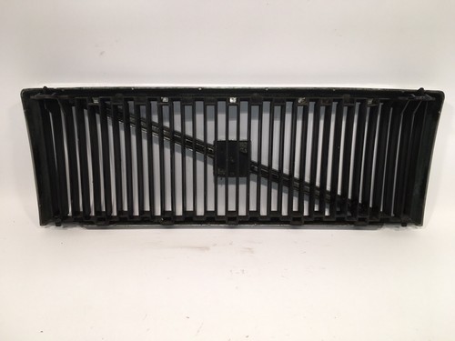Volvo 740 Radiator Grille Pre Facelift Chrome And Black 744 745 - 第 5/13 張圖片