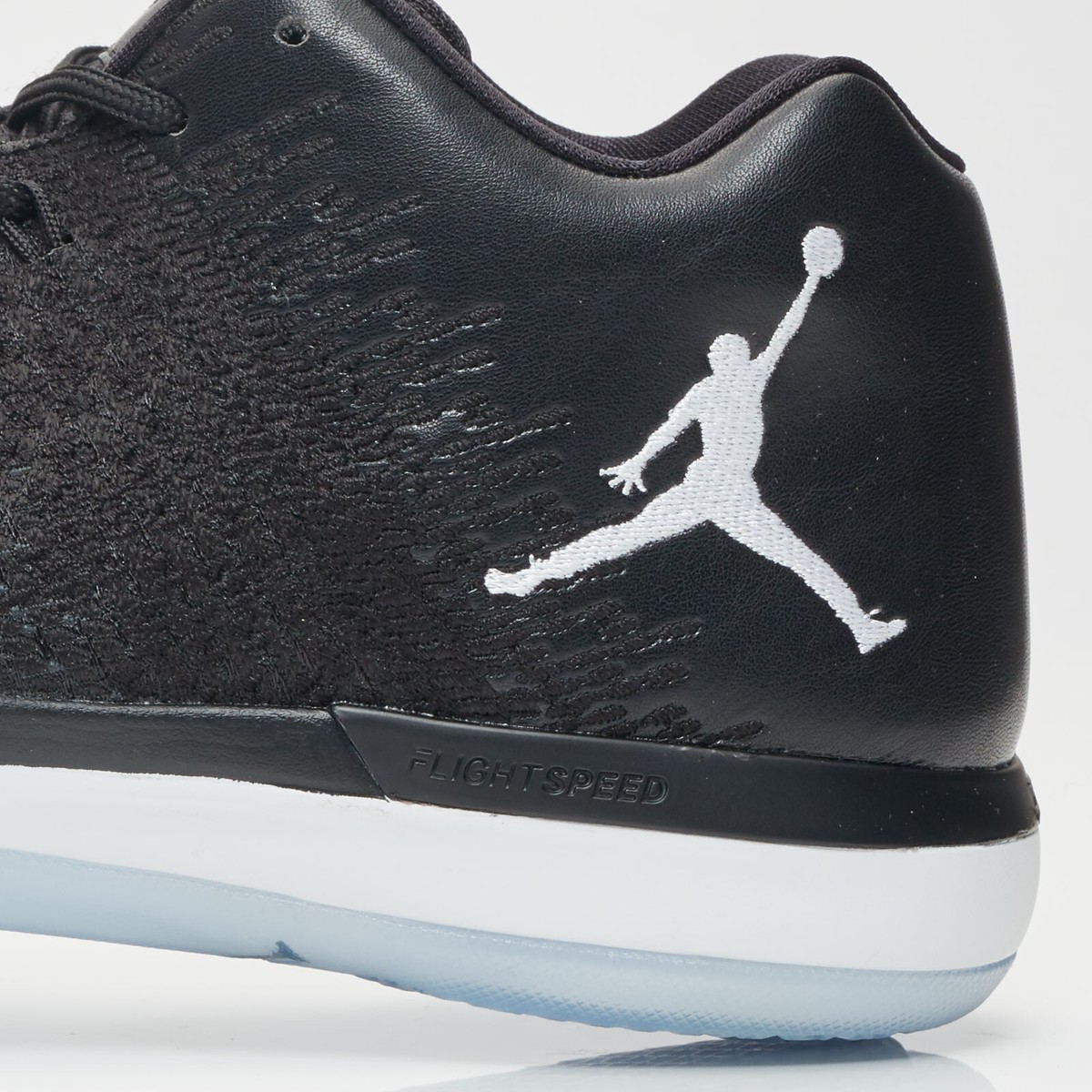 NIKE AIR JORDAN 31 XXX1 RETRO LOW BLACK/WHITE Sz 10.5 1 3 4 9 11