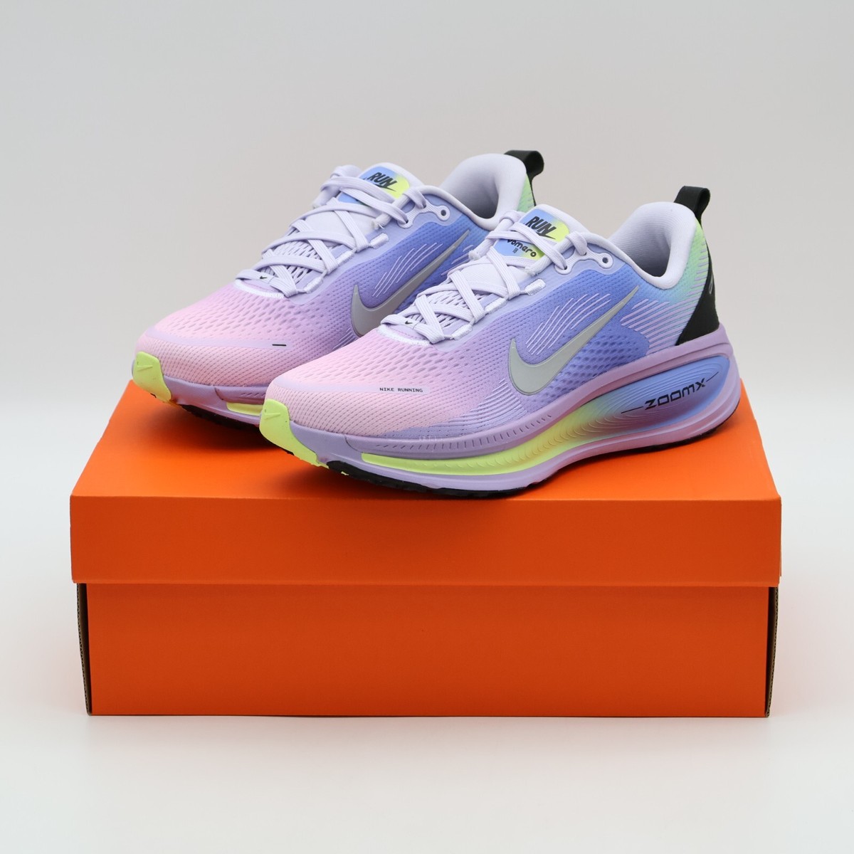 IB5169-500 Nike Vomero 18 SE Amethyst Tint Hydrangeas