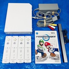 Nintendo Wii Console with 4 Controllers Remotes  Mario Kart
