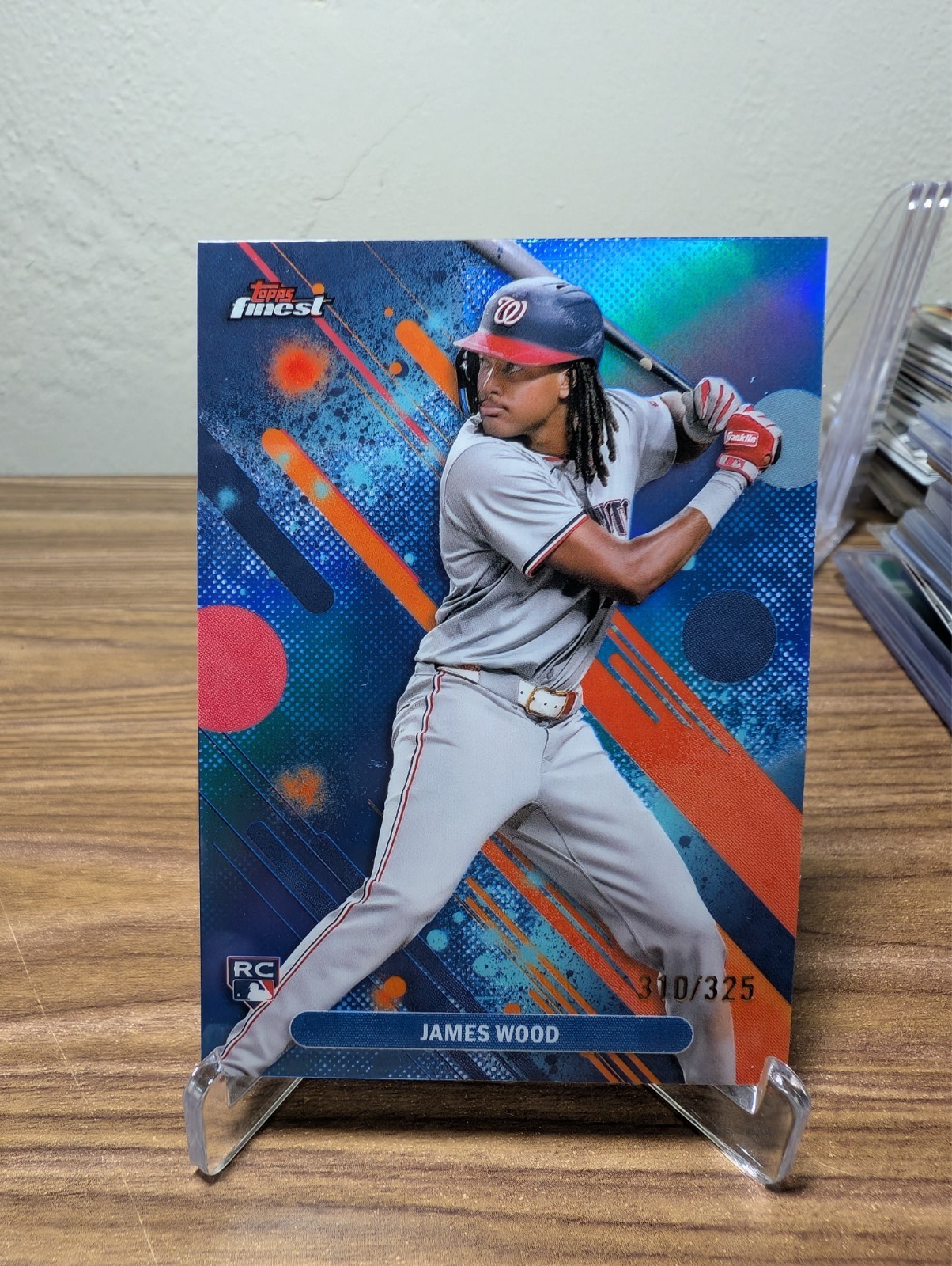 2025 Topps Finest - Common James Wood #100 Sky Blue Refractor /325 (RC)