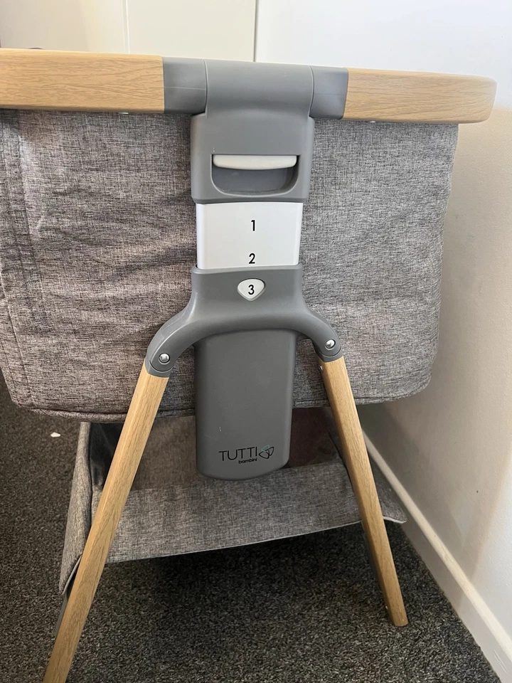 TUTTI Bambini Cozee Bedside Crib - Oak and Charcoal.  - Image 3 of 4