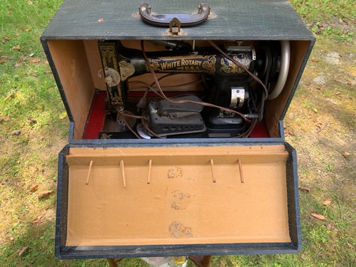 Antique 1917 White Family Rotary Sewing Machine Serial FR2664556 Pedal Case Lite