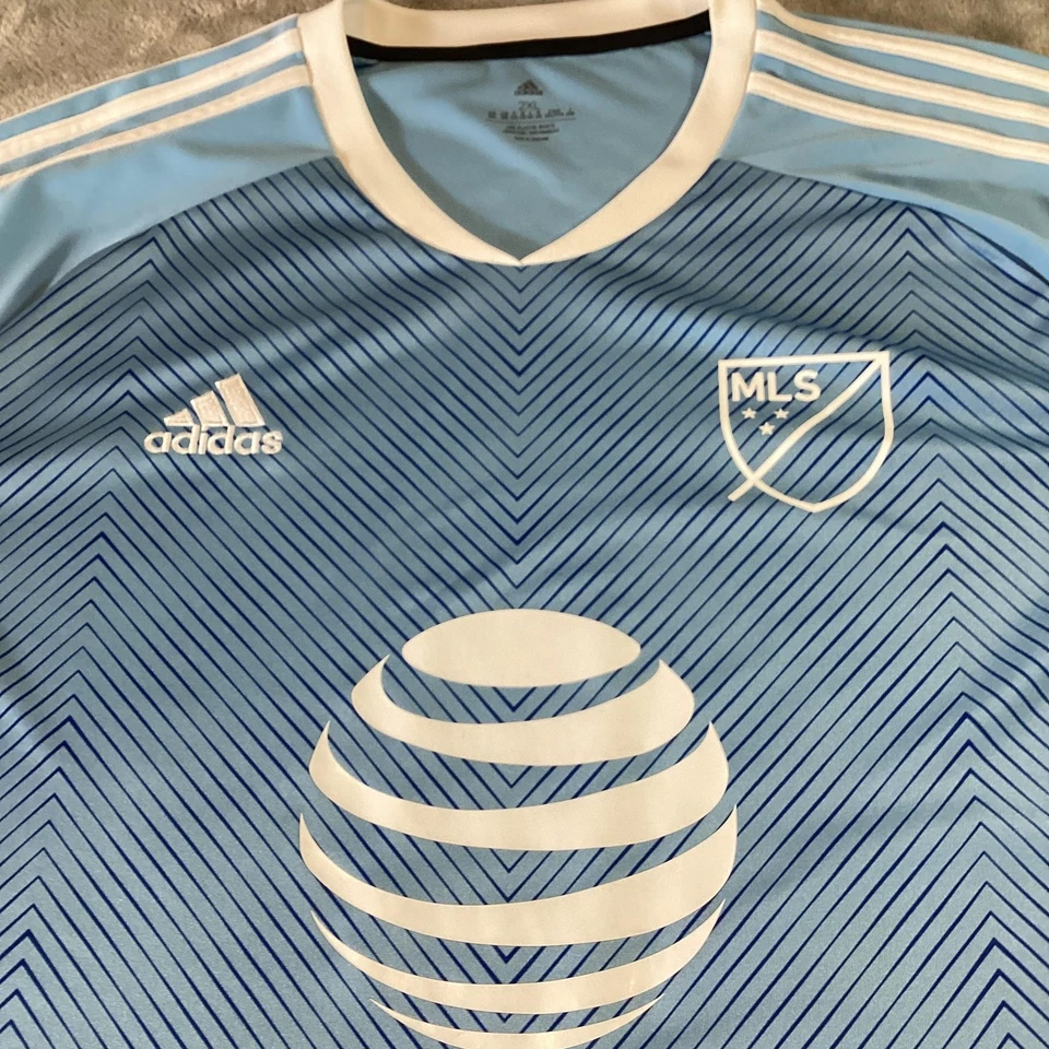 Camiseta de fútbol de las Grandes Ligas para hombre 2XL azul claro MLS fútbol Kerr 23 AT&T Adidas Foto 3 de 4