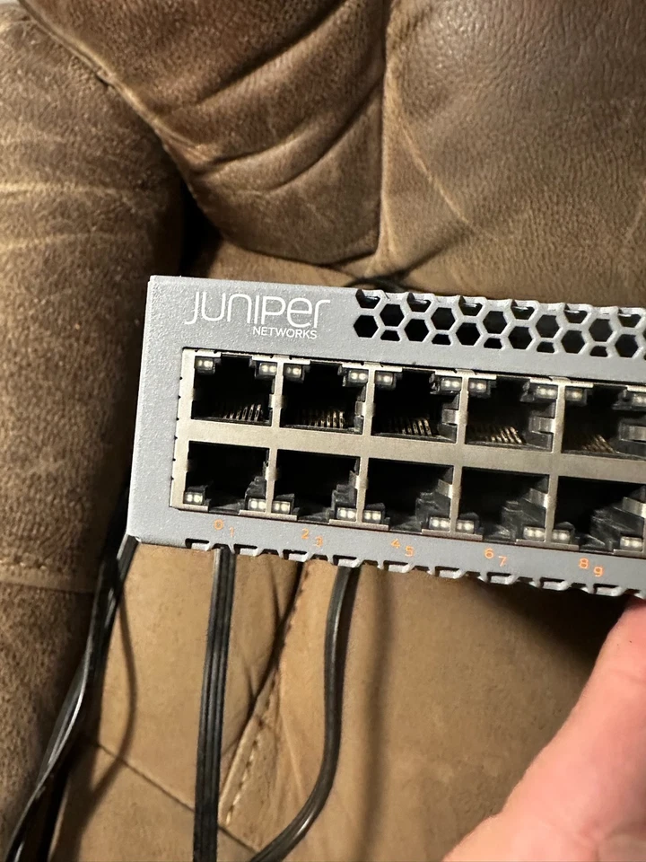 Juniper EX2300-48P Switches Managed Poe+ Junos 48 Port. TESTED. W Power cord. - Image 4 of 4